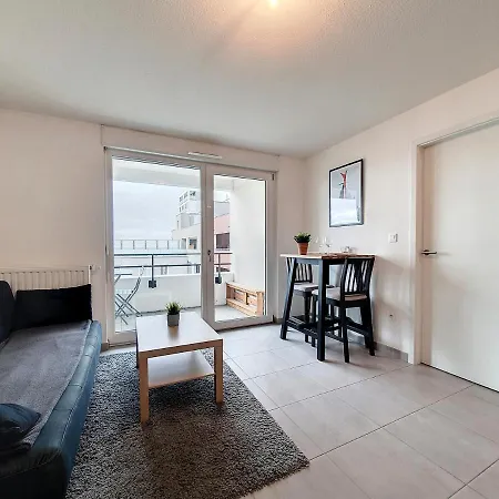 Mathis - Tram - - Recent Apartament *